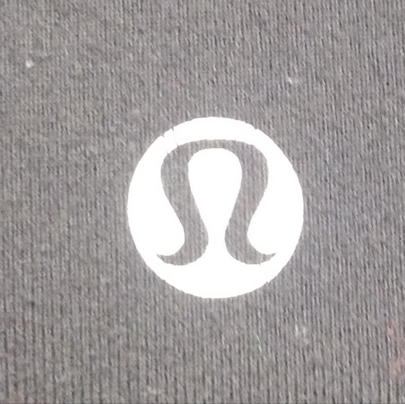 Lululemon Scoop Neck Tank With Built-In Bra - Black Size 8 - Picture 6 of 6